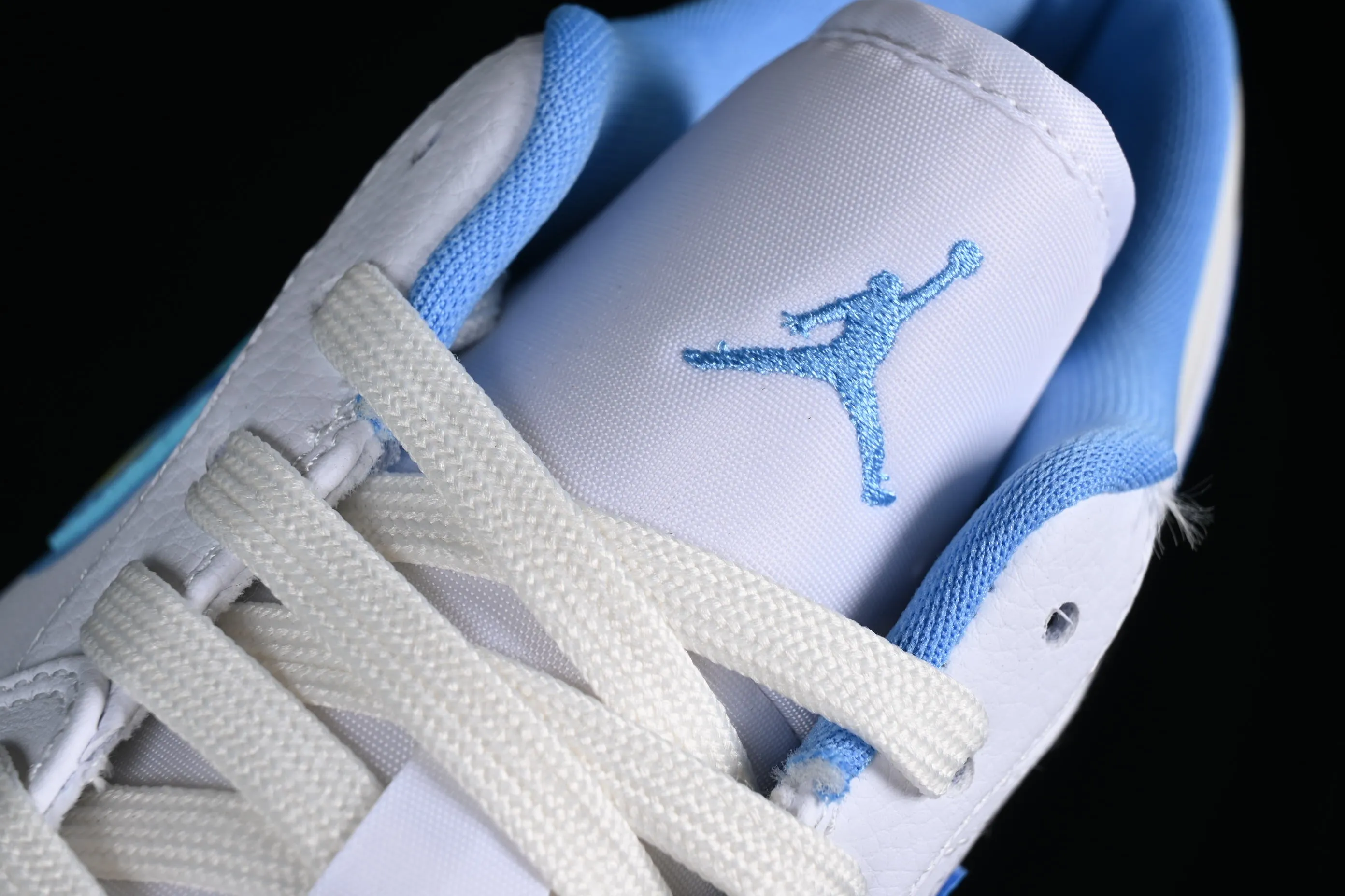All categories Air Jordan Jordan series basketball shoes Air Jordan 1 Low Air Jordan 1 Low "Born To Fly" AJ1 Joe 1 Flame North Carolina Blue FJ7219-441